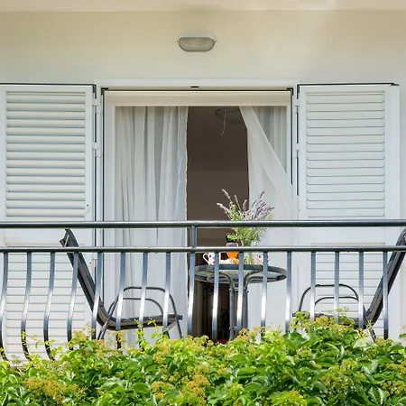 Bed & Breakfast Aurora 4*