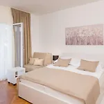 Aurora Panzió 4*