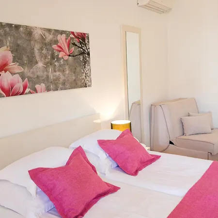 Bed & Breakfast Aurora