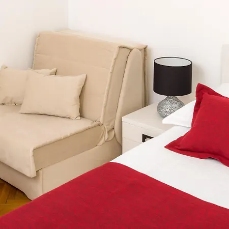 Aurora Bed & Breakfast