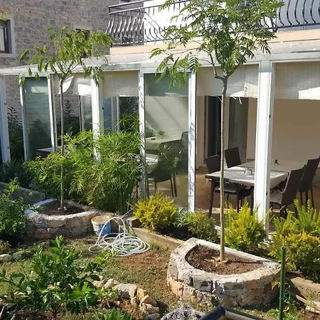 Bed & Breakfast Aurora 4*