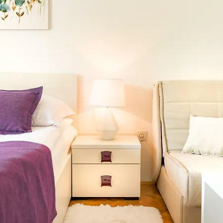 Bed & Breakfast Aurora 4*