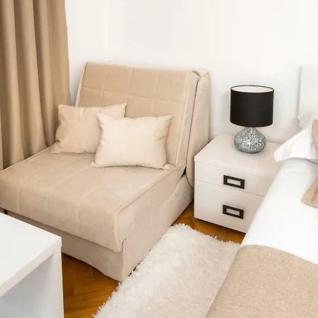 Aurora Alojamento de Acomodação e Pequeno-almoço Jelsa (Hvar)