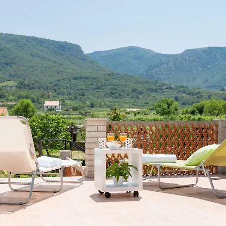 Bed & Breakfast Aurora 4*