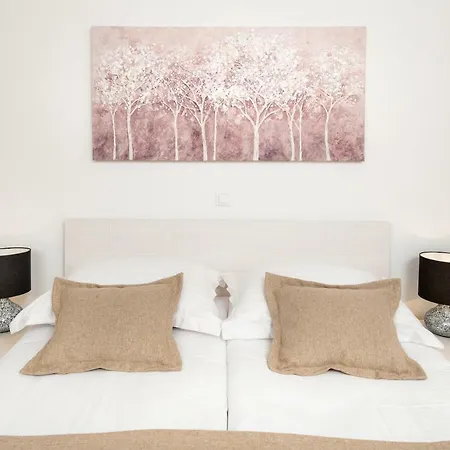 Aurora Bed & Breakfast
