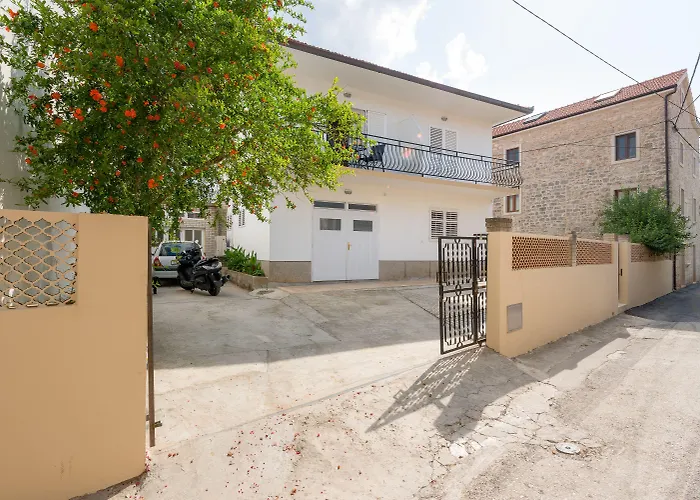 Bed & Breakfast Aurora 4*