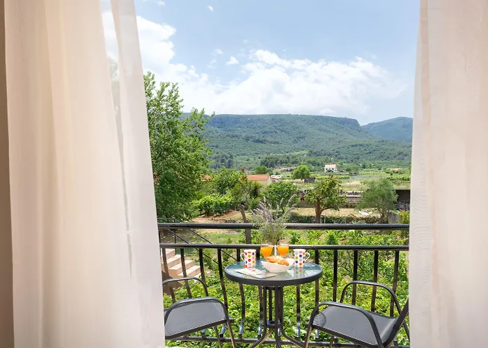 Aurora Bed & Breakfast 4*