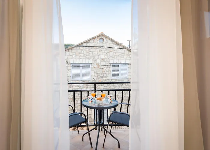 Bed & Breakfast Aurora